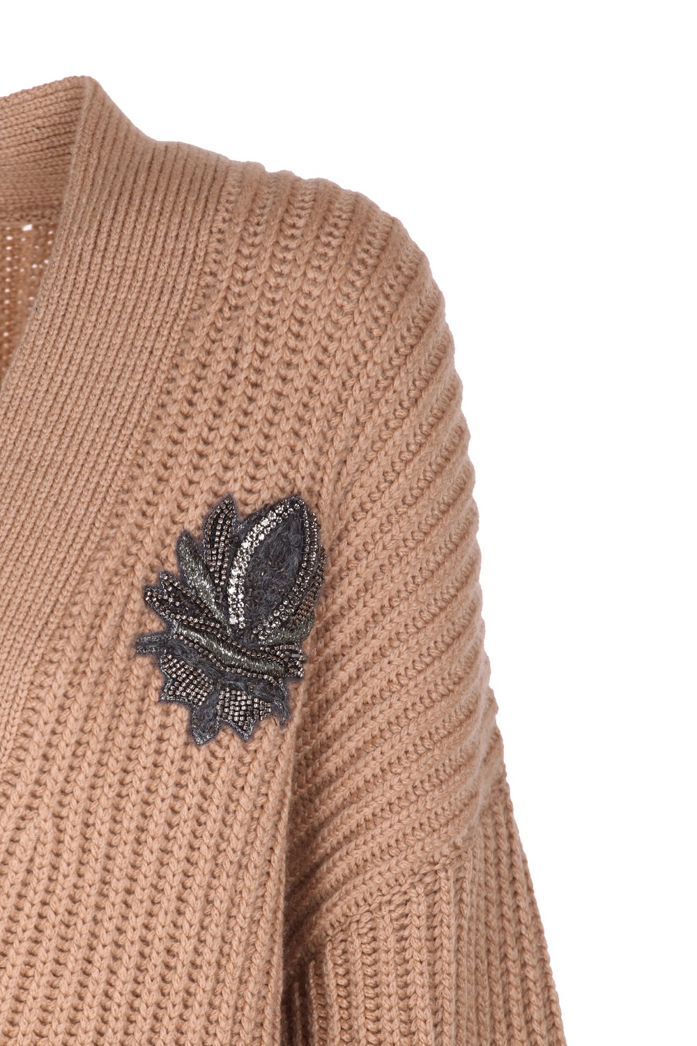 shop BRUNELLO CUCINELLI Saldi Cardigan: Brunello Cucinelli cardigan in cashmere Piuma con Swarovski® Crest.
Chiusura con bottoni in corno.
Maniche lunghe.
Spalla abbassata.
Maglia a costa.
Decorazioni in monile Nickel-free.
Composizione: 100% Cashemere.
Fabbricato in Italia.. M52526216-C2801 number 5412714